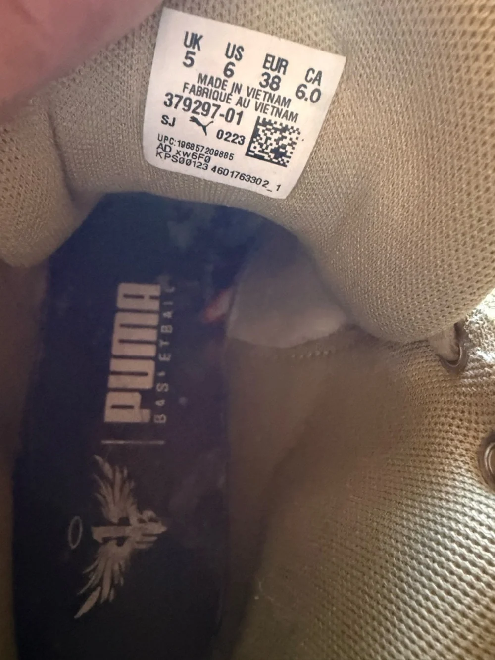 PUMA MB.01 Golden Child x LaMelo Ball (GS) - Metallic Gold - Size 6Y boys - Picture 4 of 4